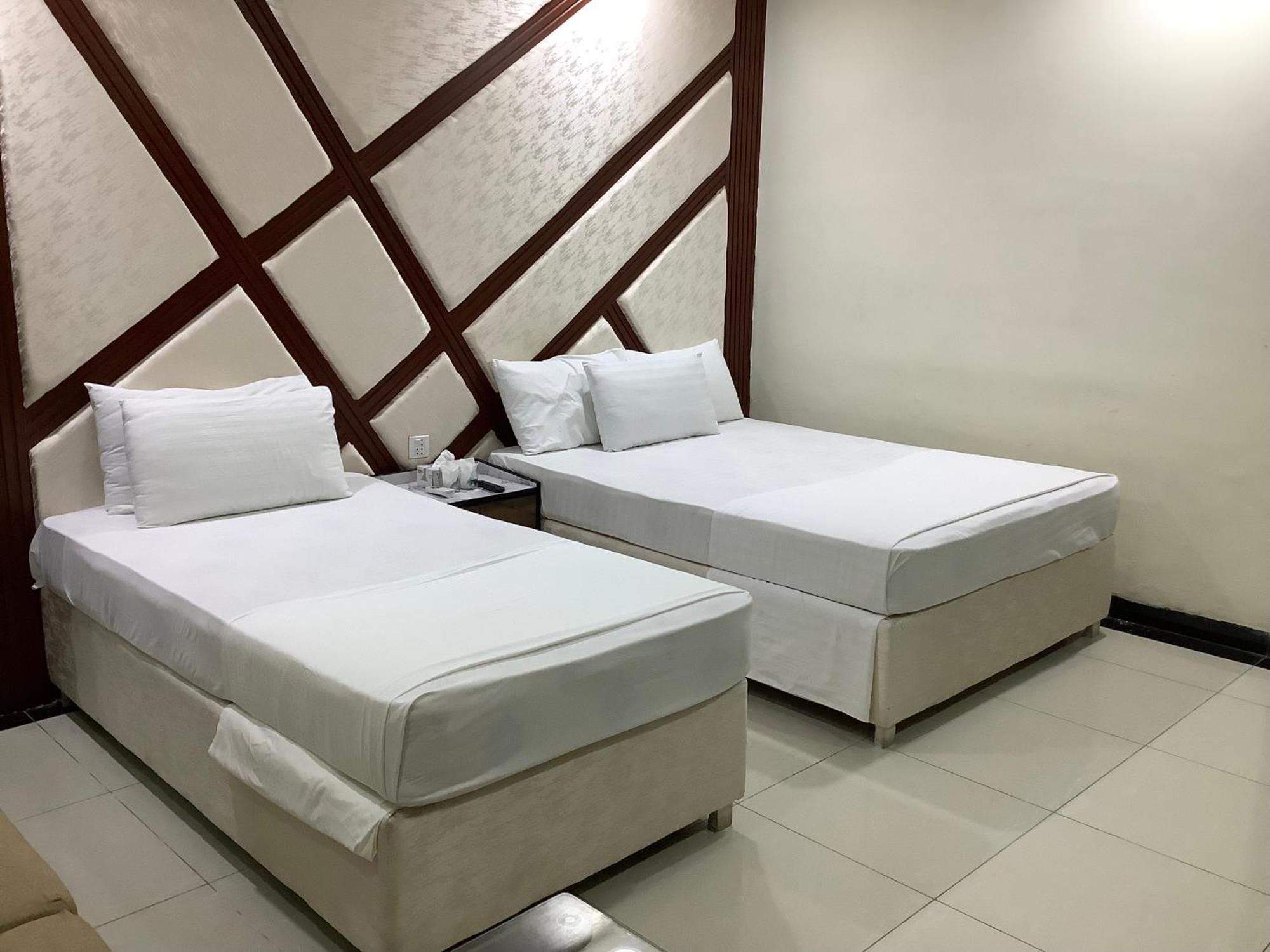 Rose Valet Guest House อิสลามาบัด ภายนอก รูปภาพ