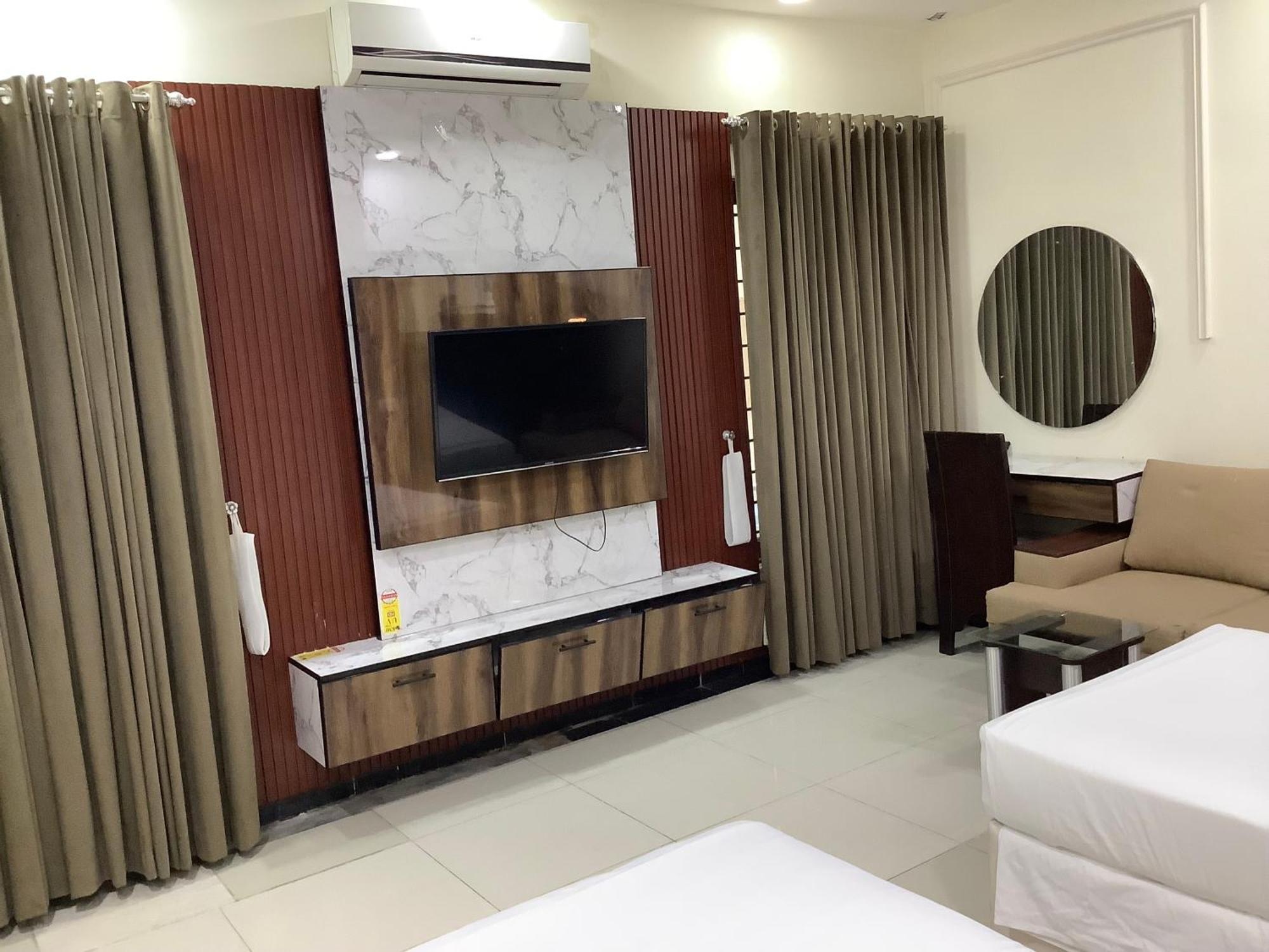 Rose Valet Guest House อิสลามาบัด ภายนอก รูปภาพ