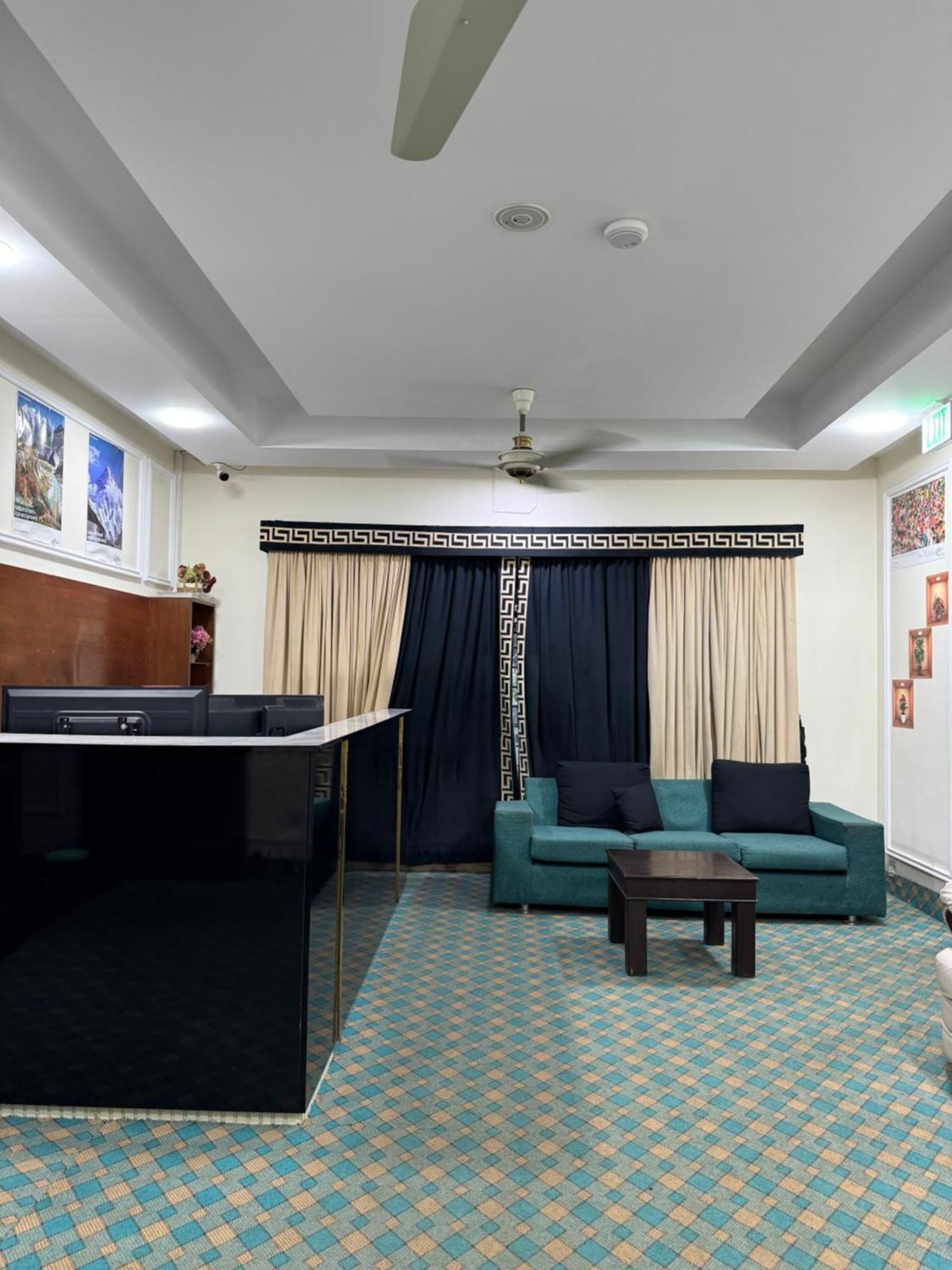 Rose Valet Guest House อิสลามาบัด ภายนอก รูปภาพ