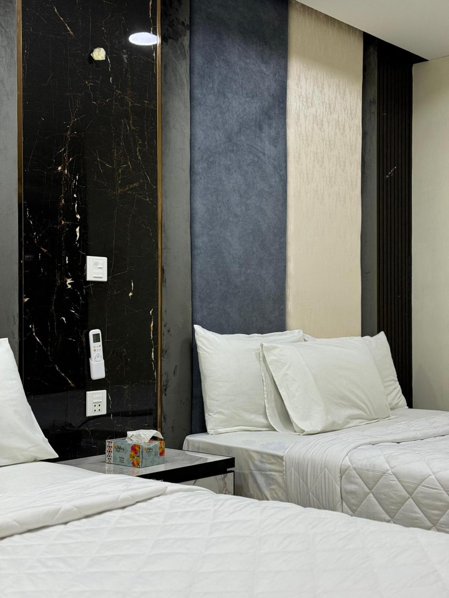 Rose Valet Guest House อิสลามาบัด ภายนอก รูปภาพ