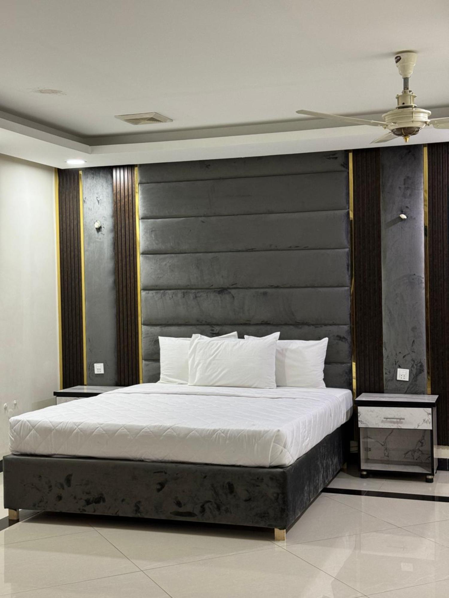 Rose Valet Guest House อิสลามาบัด ภายนอก รูปภาพ